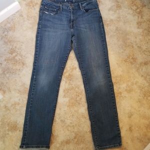 Levi's skinny cropped jeans
